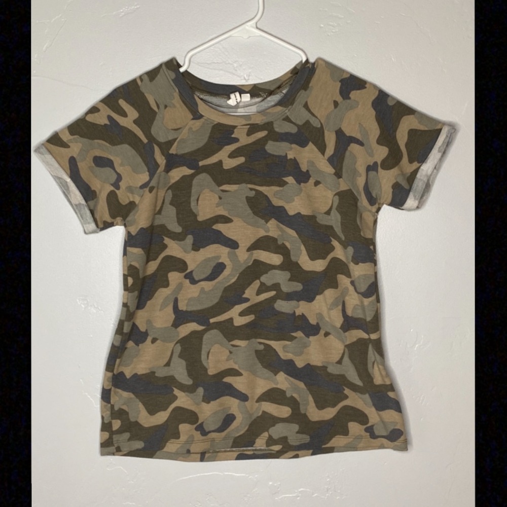 short sleeve t-shirt